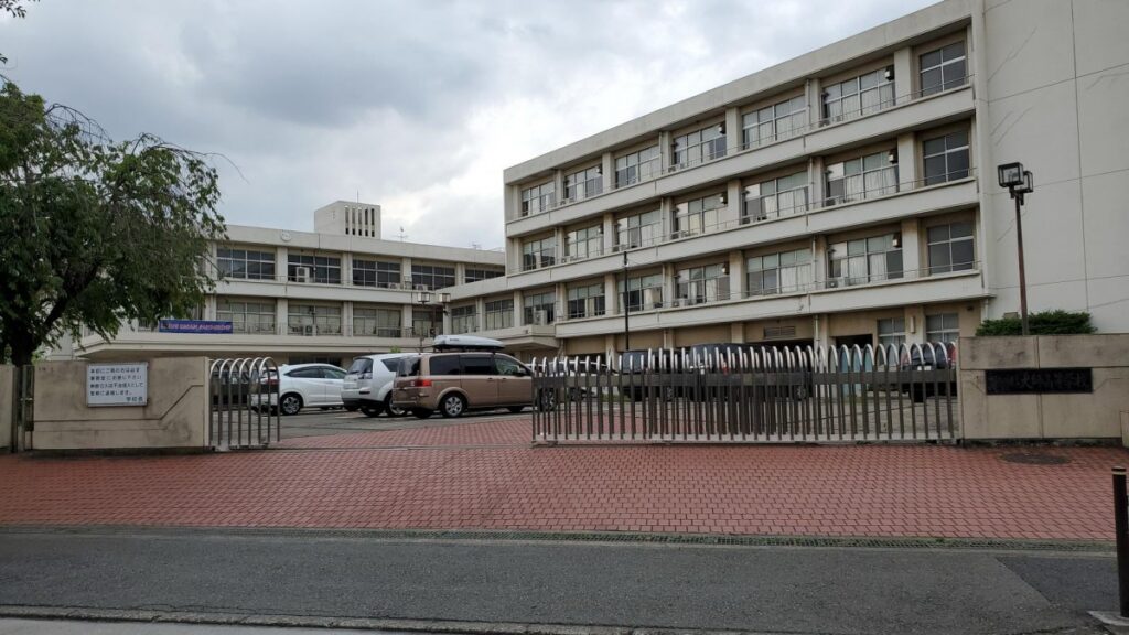 神奈川県大師高校校舎